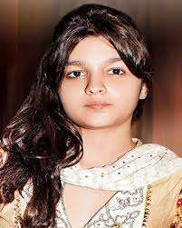 Alia Bhatt childhood pictures 1