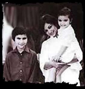 Soha Ali Khan childhood pictures 4