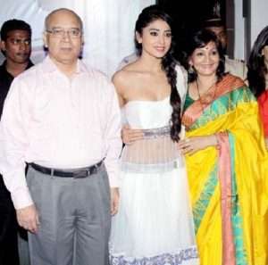 Shriya Saran parents father Pushpendra Saran and mother Neeraja Saran