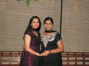 Actress Gopika younger sister Glini