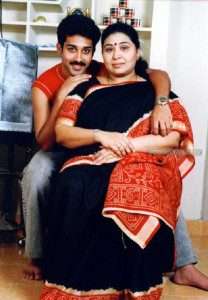 Siva Balaji parents mother Sivakumarai Manoharan