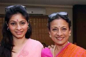 Tanisha Mukherjee parents mother Tanuj
