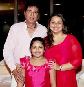 Shilpa Shirodkar Rare family photos 2